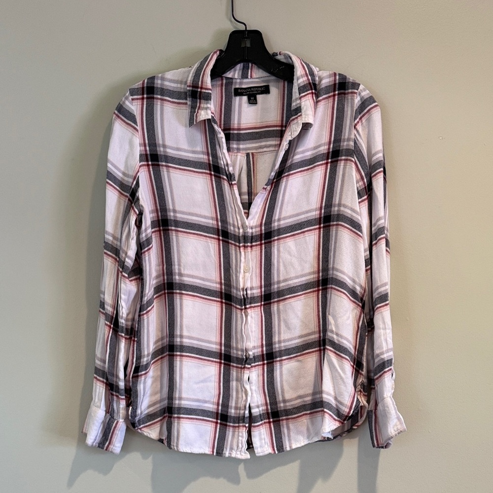 Plaid banana republic women’s button down shirt top casual long sleeve M